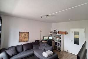 Praktische Einzimmerwohnung mit möglicher Möbelübernahme – Kastanienstraße 15, 7549 Lusan-Zentrum, Gera – Vorschaubild 2