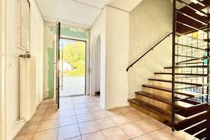 **Schönes Einfamilienhaus mit ELW und Doppelgarage in toller Lage von Siegen / Gosenbach** – Die vollständige Adresse der Immobilie erhältst du vom Anbieter., 57080 Gosenbach, Siegen – Vorschaubild 7