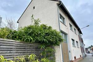 Charmante, gepflegte Immobilie mit Potenzial
Garagen, Carport und Garten – Die vollständige Adresse der Immobilie erhältst du vom Anbieter., 64807 Dieburg – Vorschaubild 17