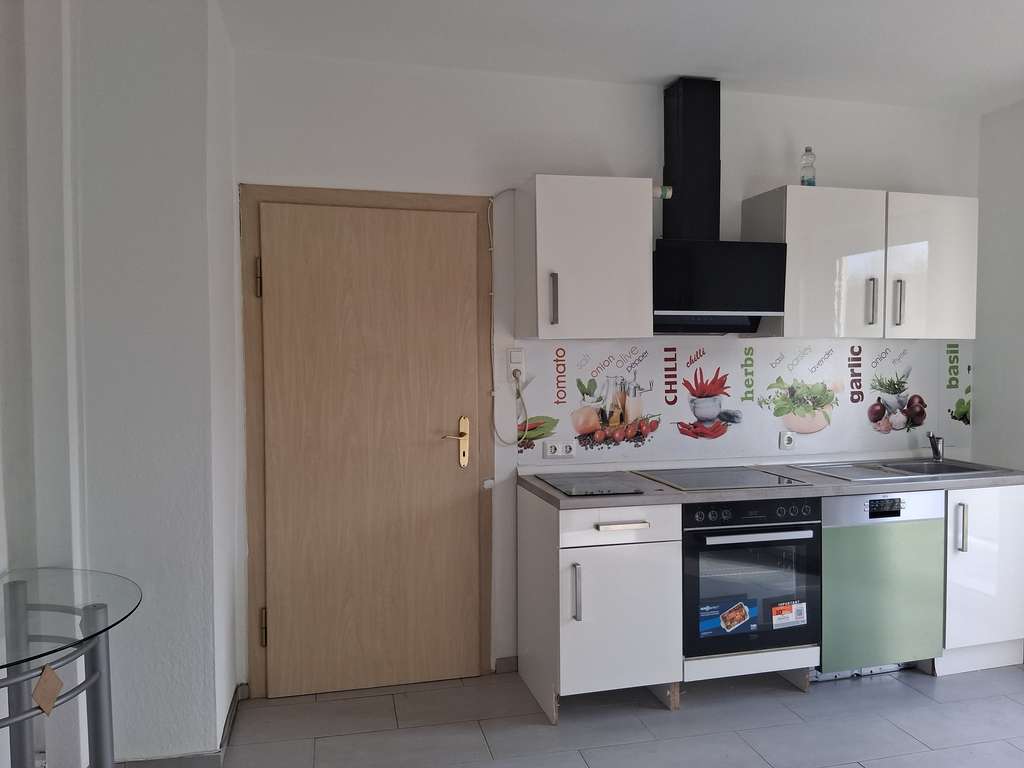 Immobilie in Otterbach - Geräumiges 6-Zimmer-Haus in Otterbach mit ca. 223 m² Wohnfläche - Bild 3