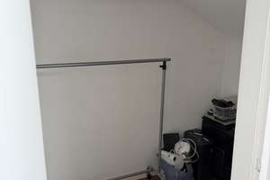 Helle 2-Zimmer Dachgeschosswohnung in Wiesbaden-Nordost – Die vollständige Adresse der Immobilie erhältst du vom Anbieter., 65195 Nordost, Wiesbaden – Vorschaubild 9