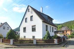 Charmantes Einfamilienhaus im romantischen Schwarzatal mit Gartenidylle – Die vollständige Adresse der Immobilie erhältst du vom Anbieter., 7429 Sitzendorf – Vorschaubild 1