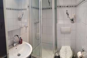 Traumhafte 3-Zimmer Wohnung mit Südbalkon & hochwertiger Teilmöblierung in Duisburg Mittelmeiderich – Regenbergastraße 35, 47137 Mittelmeiderich, Duisburg – Vorschaubild 12