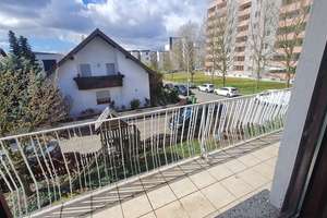 Helle und geräumige 4-Zimmer-Dachgeschosswohnung in Rodgau-Dudenhofen