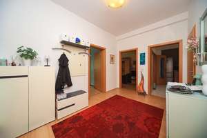 Wohnen mit Charme – Gepflegte 3,5-Zimmer-Wohnung in Bergerhausen – Die vollständige Adresse der Immobilie erhältst du vom Anbieter., 45136 Bergerhausen, Essen – Vorschaubild 4
