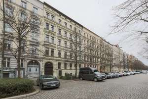 Luxurious, freshly renovated 4 room apartment in Prenzlauer Berg in the heart of Berlin – Die vollständige Adresse der Immobilie erhältst du vom Anbieter., 10405 Prenzlauer Berg, Berlin – Vorschaubild 2