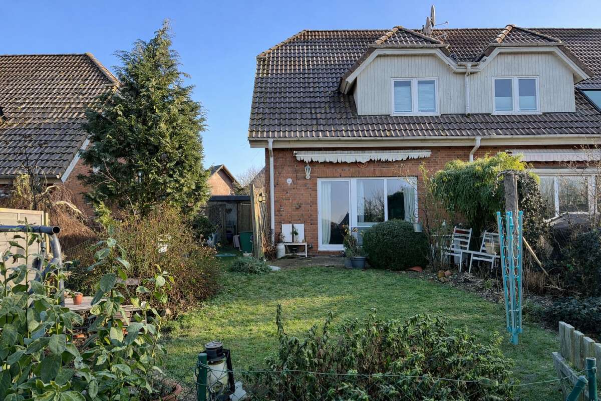 Immobilie in Cambs - Vermietetes Reihenendhaus mit Carport in 19067 Cambs OT Brahlstorf - Bild 2