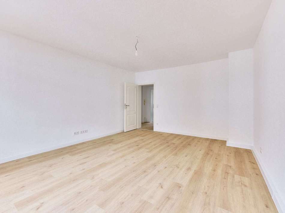 01.03. Wohn- Schlafzimmer