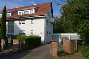 Ruhige 3 Zimmer Wohnung im OG mit Balkon in 6 Parteien Haus – Die vollständige Adresse der Immobilie erhältst du vom Anbieter., 70567 Möhringen-Süd, Stuttgart – Vorschaubild 1