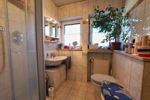 Chieming am Chiemsee - Einfamilienhaus mit großem sonnigen Südgarten - Doppelgarage, Werkstatt – Die vollständige Adresse der Immobilie erhältst du vom Anbieter., 83339 Chieming – Vorschaubild 19