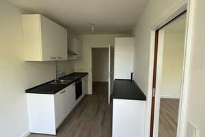 Gemütliche Wohnung (3 ZKBB) im Stadtteil Ko-Karthause inkl. Einbauküche, Balkon und Tiefgarage – Eisenacher Straße 4, 56075 Karthause Flugfeld, Koblenz – Vorschaubild 4