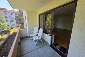 Helle, gepflegte 2-Zimmer-Wohnung mit Balkon und Einbauküche in Friedenheim - ab Oktober verfügbar – 80687 Friedenheim, München – Vorschaubild 3