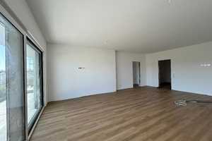 Haus im Haus,  Garten Wohnung eig. Eingang, 206 m² Wfl. 5 Zi, Terr, TG-Stellpl.,  Hobby-Raum, Keller – Hinter der Böck 8, 40221 Düsseldorf – Vorschaubild 4