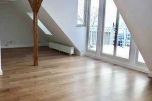 Charmante DG-Wohnung mit Balkon in saniertem Altbau – Sportstraße 3, 40547 Lörick, Düsseldorf – Vorschaubild 4