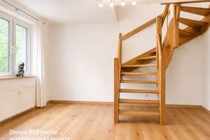 Bezugsfreie 4-Zimmer-Wohnung mit Einbauküche und zwei Balkonen in ruhiger, grüner Lage in Babelsberg – Die vollständige Adresse der Immobilie erhältst du vom Anbieter., 14482 Babelsberg Süd, Potsdam – Vorschaubild 1