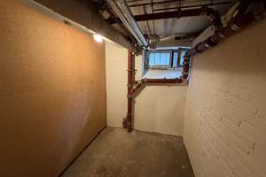 Hochwertig sanierte 2-Zimmer-Wohnung mit Balkon in Düsseldorf-Oberkassel – 40545 Oberkassel, Düsseldorf – Vorschaubild 12