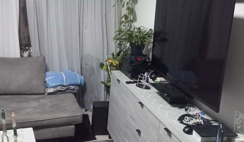 Schöne 2 Zimmer Wohnung mit Balkon - Photo 2