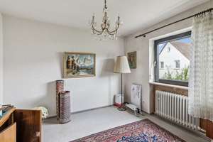 Gepflegtes RMH, ideal für eine Familie mit Terrasse, Balkon, Garage in Nürnberg-Reichelsdorf – Die vollständige Adresse der Immobilie erhältst du vom Anbieter., 90453 Reichelsdorf, Nürnberg – Vorschaubild 7