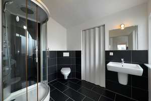 PET FRIENDLY 2011 DUPLEX HOUSE! 
approx. 166 m², 4.5-Room, 3.5-Bed, 2.25-Bath, Garage and Parking – Die vollständige Adresse der Immobilie erhältst du vom Anbieter., 65205 Erbenheim, Wiesbaden – Vorschaubild 16