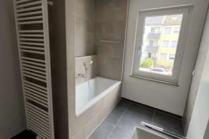 Erstbezug: 3-Zimmer-Wohnung inkl. EKB + TG Stellplatz +Balkon in Augsburg-Hochzoll Whg. 15 – Zugspitzstraße 5, 86163 Hochzoll-Nord, Augsburg – Vorschaubild 9
