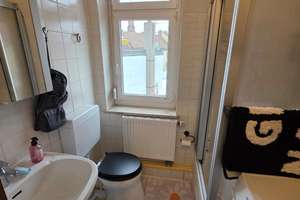 Helle, ruhige, gepflegte 2-Zimmer-Wohnung in Steinbühl – Die vollständige Adresse der Immobilie erhältst du vom Anbieter., 90443 Steinbühl, Nürnberg – Vorschaubild 4