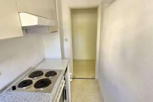 Charmante 1-Zimmer-Wohnung mit großem Balkon & Einbauküche - ruhig & grün im Westenviertel – Die vollständige Adresse der Immobilie erhältst du vom Anbieter., 93049 Westenviertel, Regensburg – Vorschaubild 10