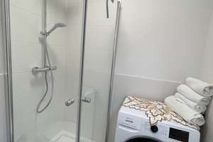 KERNSANIERTE EINZIMMERWOHNUNG MIT HOCHWERTIGEM BAD & KÜCHE IN BOGENHAUSEN – Fritz-Meyer-Weg 55, 81925 Oberföhring, München – Vorschaubild 44