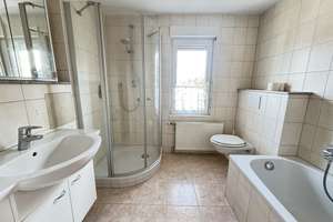 Charmante 3-Zimmer Wohnung in Eberstadt – Die vollständige Adresse der Immobilie erhältst du vom Anbieter., 64297 Eberstadt, Darmstadt – Vorschaubild 4