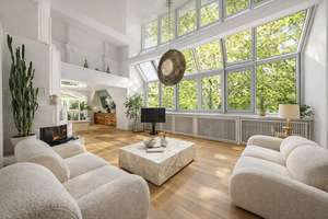 IMPOSANTES 4 METER -GALERIE-DACH - imposantes Wohnzimmer- dicht Schlosshotel