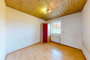 ** Ein Haus mit vielen Möglichkeiten: Großzügigies Zweifamilienhaus mit Dachausbau in Meilenhofen ** – Die vollständige Adresse der Immobilie erhältst du vom Anbieter., 84048 Mainburg – Vorschaubild 24