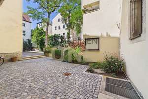 Stilvoll sanierte 3-Zimmer-Altbauwohnung direkt an der Donau mit TG-Stellplatz – Die vollständige Adresse der Immobilie erhältst du vom Anbieter., 93047 Innenstadt, Regensburg – Vorschaubild 34