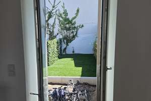 Erstbezug: 3-Zimmer-Gartenwohnung mit Privatgarten, Einbauküche und Topausstattung