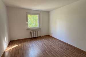 Charmante 2,5-Zimmer-Wohnung mit großer Wohnküche – frisch renoviert – Im Westerbruch 49, 45327 Essen – Vorschaubild 3