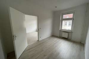 Gemütliche 2-Zimmer-Wohnung mit Balkon sucht Nachmieter! – Otto-Richter-Straße 12b, 39116 Sudenburg, Magdeburg – Vorschaubild 3