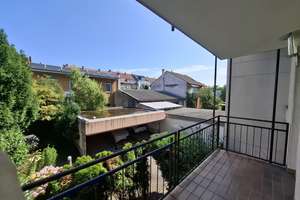 Schöne 2-Zimmerwohnung mit Balkon, Garagenplatz in Karlsruhe-Beiertheim (Bahnhofsnähe)!