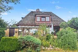 Erbbaurecht: Gemütliches Einfamilienhaus mit 3 Zimmern in Lübeck-Edelsteinsiedlung – Die vollständige Adresse der Immobilie erhältst du vom Anbieter., 23566 Sankt Gertrud, Lübeck – Vorschaubild 2