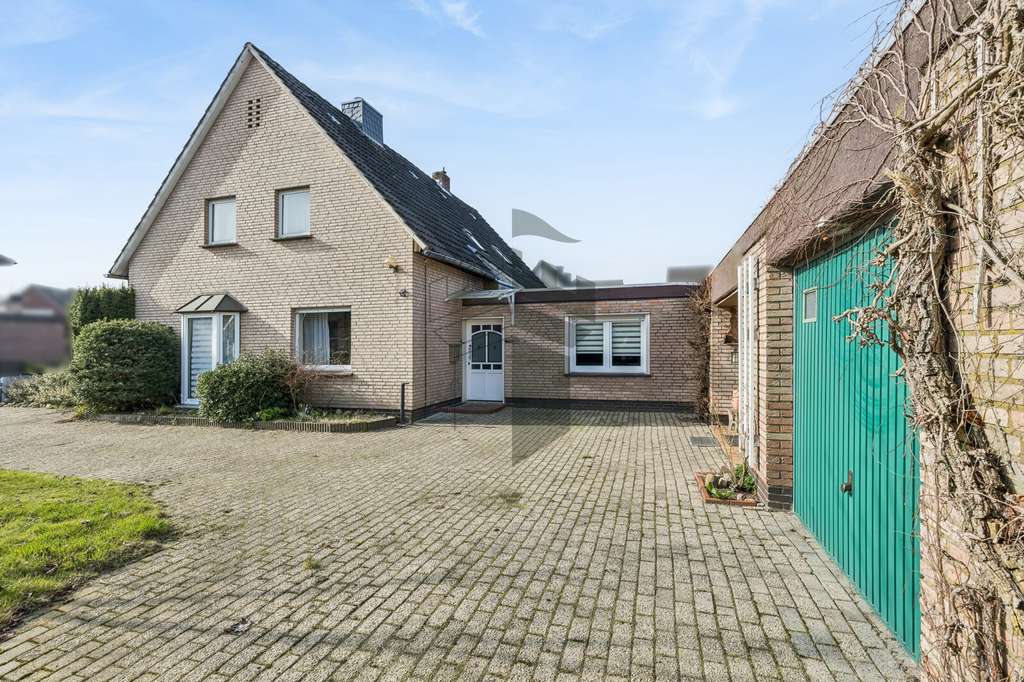 Immobilie in Lingen (Ems) - LINGEN-SCHEPSDORF: Doppelhaushälfte mit Entwicklungspotenzial in Top-Lage - Bild 3