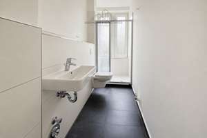 2-Zimmer-Wohnung mit Altbau-Charme im Erdgeschoss in Hannover-List – Die vollständige Adresse der Immobilie erhältst du vom Anbieter., 30177 List, Hannover – Vorschaubild 2