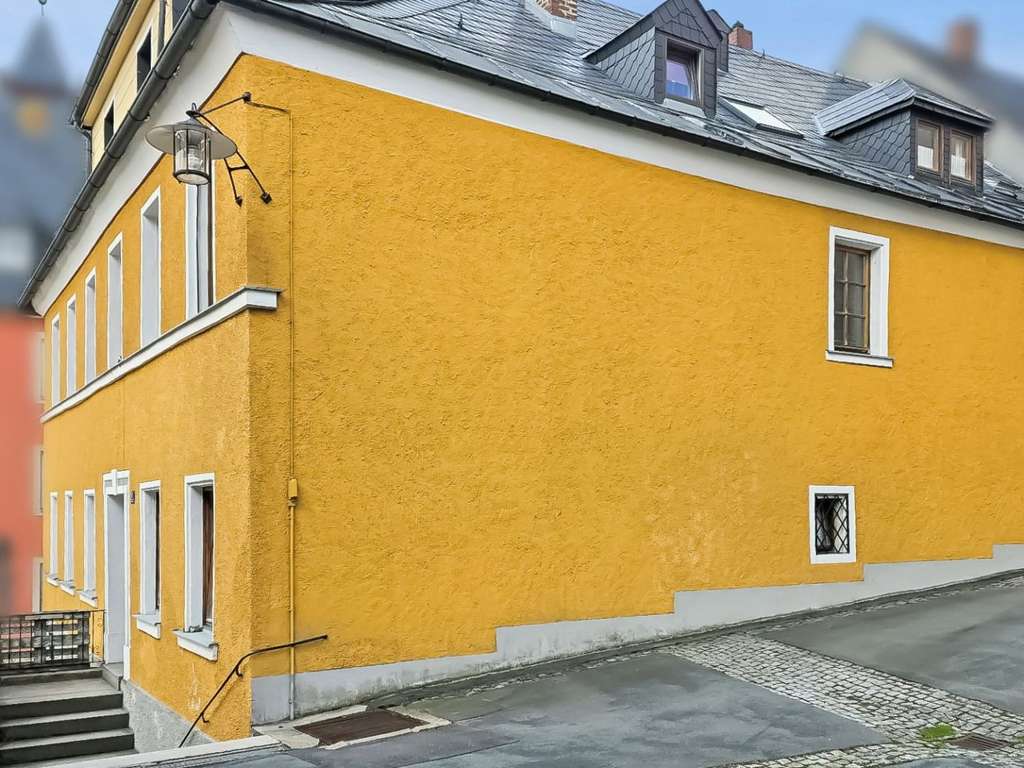 Immobilie in Kirchenlamitz - Großzügige Maisonette-Wohnung im Herzen von Kirchenlamitz - Bild 1