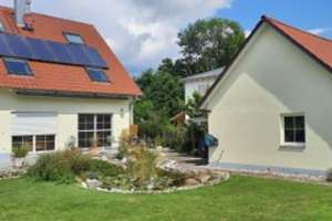 Gepflegte DHH in Fahrenzhausen mit 7 Zimmern, Doppelgerage und grossem Garten – Turmstraße 20a, 85777 Fahrenzhausen – Vorschaubild 1