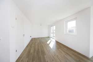 Großzügige 4-Zimmer-Wohlfühl-Wohnung mit überdachtem Süd-Balkon in Aachen-West! – Vaalser Straße 89, 52074 Aachen – Vorschaubild 3