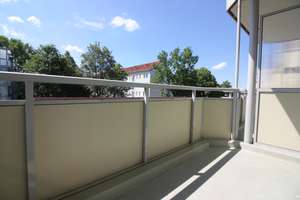 2-Raumwohnung mit Wanne und Balkon – Keplerstraße 52, 9117 Siegmar, Chemnitz – Vorschaubild 1