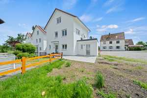 KfW-QNG Neubau! Kurzfristig bezugsfertiges Einfamilienhaus inkl. Carport und Stellplatz – Biberach (Kreis) – Vorschaubild 3