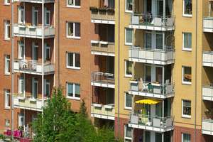 2-Zimmer-Dachgeschosswohnung mit Balkon und Badewanne – Emilienstraße 2, 9113 Schloßchemnitz, Chemnitz – Vorschaubild 2