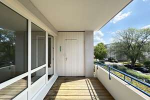 Zentral und ruhig gelegene 2-Zimmerwohnung mit Balkon und Garage in Berlin Plänterwald zu verkaufen. – Die vollständige Adresse der Immobilie erhältst du vom Anbieter., 12437 Plänterwald, Berlin – Vorschaubild 1