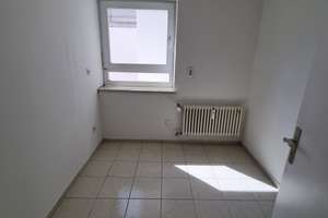 Helle 2-Zimmer Wohnung im 8. OG mit Balkon in München-Fürstenried – Allgäuerstr. 102, 81475 Fürstenried-West, München – Vorschaubild 6