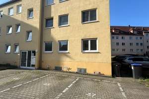 Charmante, frisch renovierte,  2-Zimmer-Wohnung mit Balkon in gepflegter Wohnanlage – Hans-Ackermann Weg 5, 8066 Gebiet Talstraße/Trillerberg, Zwickau – Vorschaubild 1