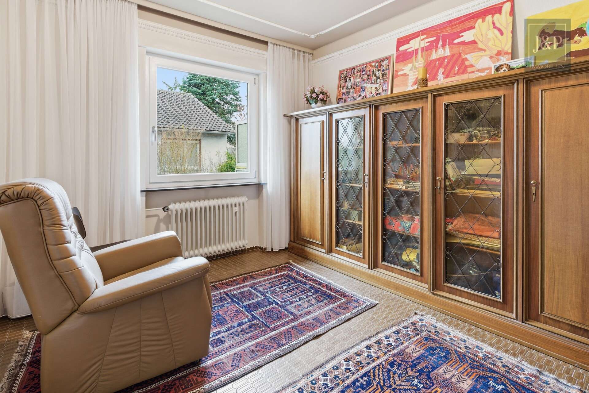 Immobilie in Liederbach - Flexibles Ein- bis Zweifamilienhaus mit großem Garten und viel Platz für die Familie - Bild 10