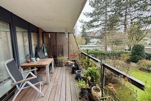 Großzügiges Wohnerlebnis: Design-Küche, Echtholzparkett & zwei Balkone – Moerser Str. 20, 47798 Cracau, Krefeld – Vorschaubild 7