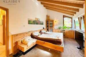 Schönes, Exclusiv ausgestattetes Luxus Haus mit Pool,Aussenküche, W.garten, ELW, Garage, ruhige Lage – Göppingen (Kreis) – Vorschaubild 13
